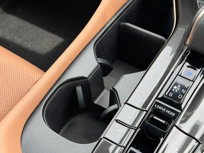 2025 Toyota CROWN SPORT 缩略图 65