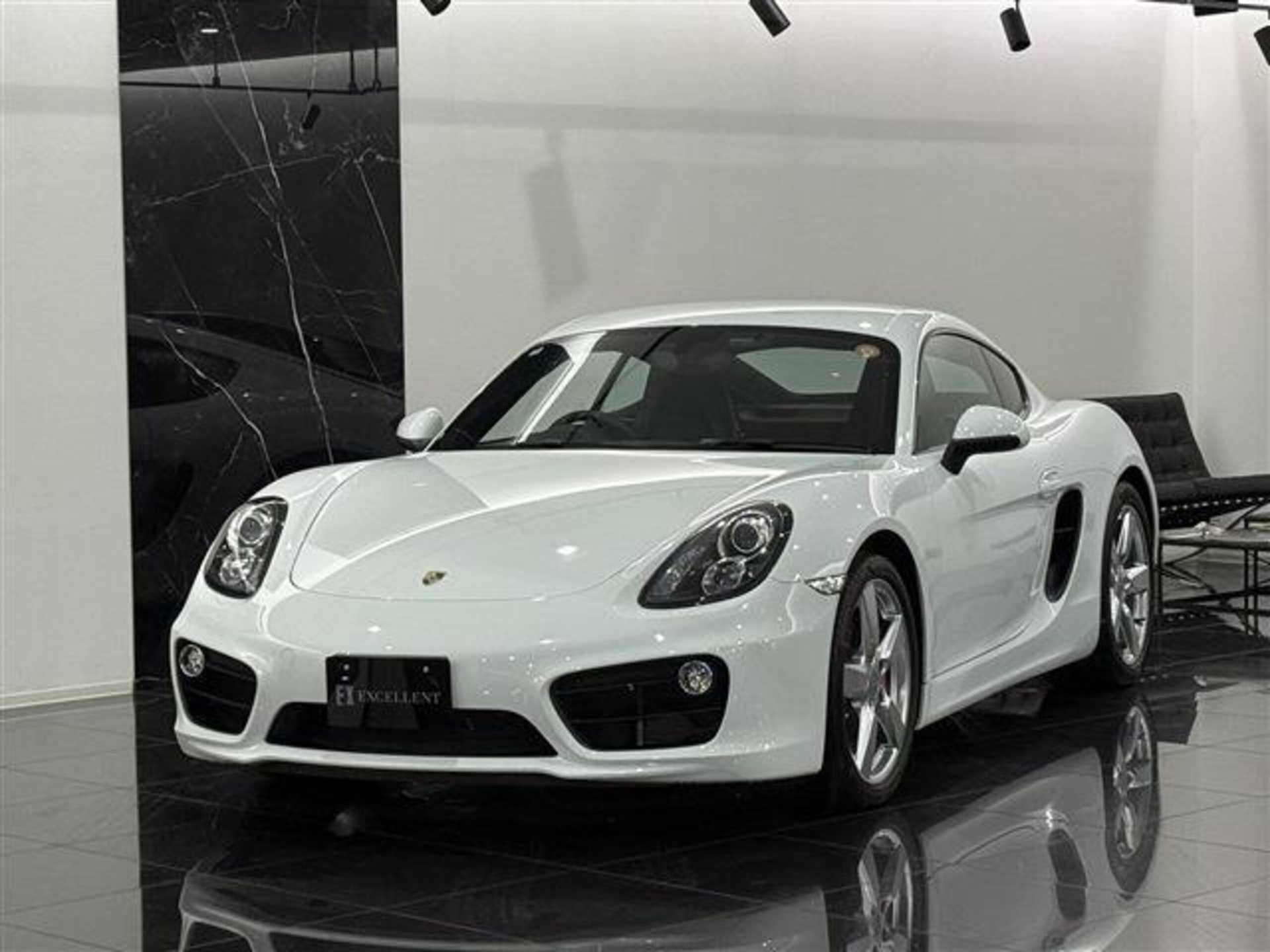 PORSCHE CAYMAN - View 1