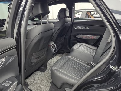 2021 Genesis GV70 — миниатюра 16