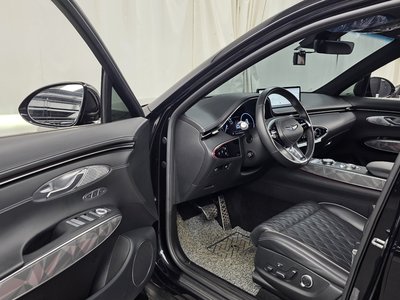 2021 Genesis GV70 — миниатюра 13