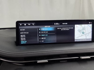 2021 Genesis GV70 — миниатюра 22
