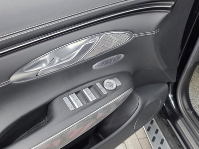 2021 Genesis GV70 — миниатюра 37