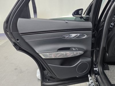 2021 Genesis GV70 — миниатюра 15
