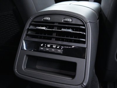 2021 Maserati QUATTROPORTE thumbnail 33