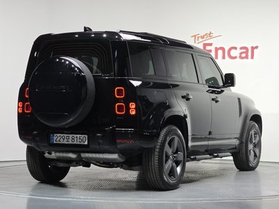 LAND ROVER DEFENDER - 3