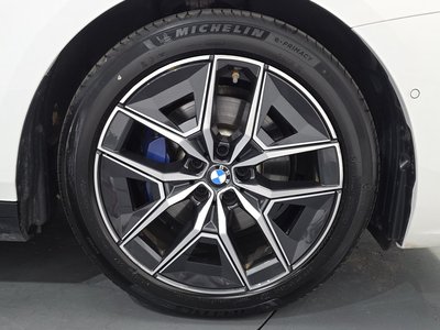 2025 BMW 5 SERIES 照片 8