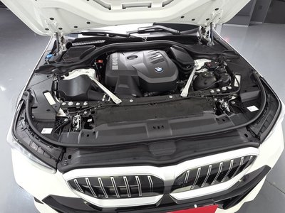 2025 BMW 5 SERIES 照片 7