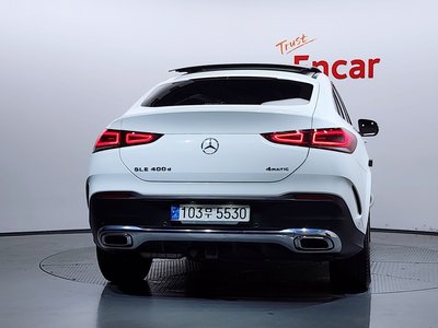 2021 Mercedes-BENZ GLE — фото 4