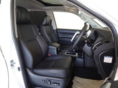 TOYOTA LAND CRUISER PRADO - 4