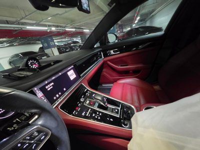 PORSCHE PANAMERA - 4