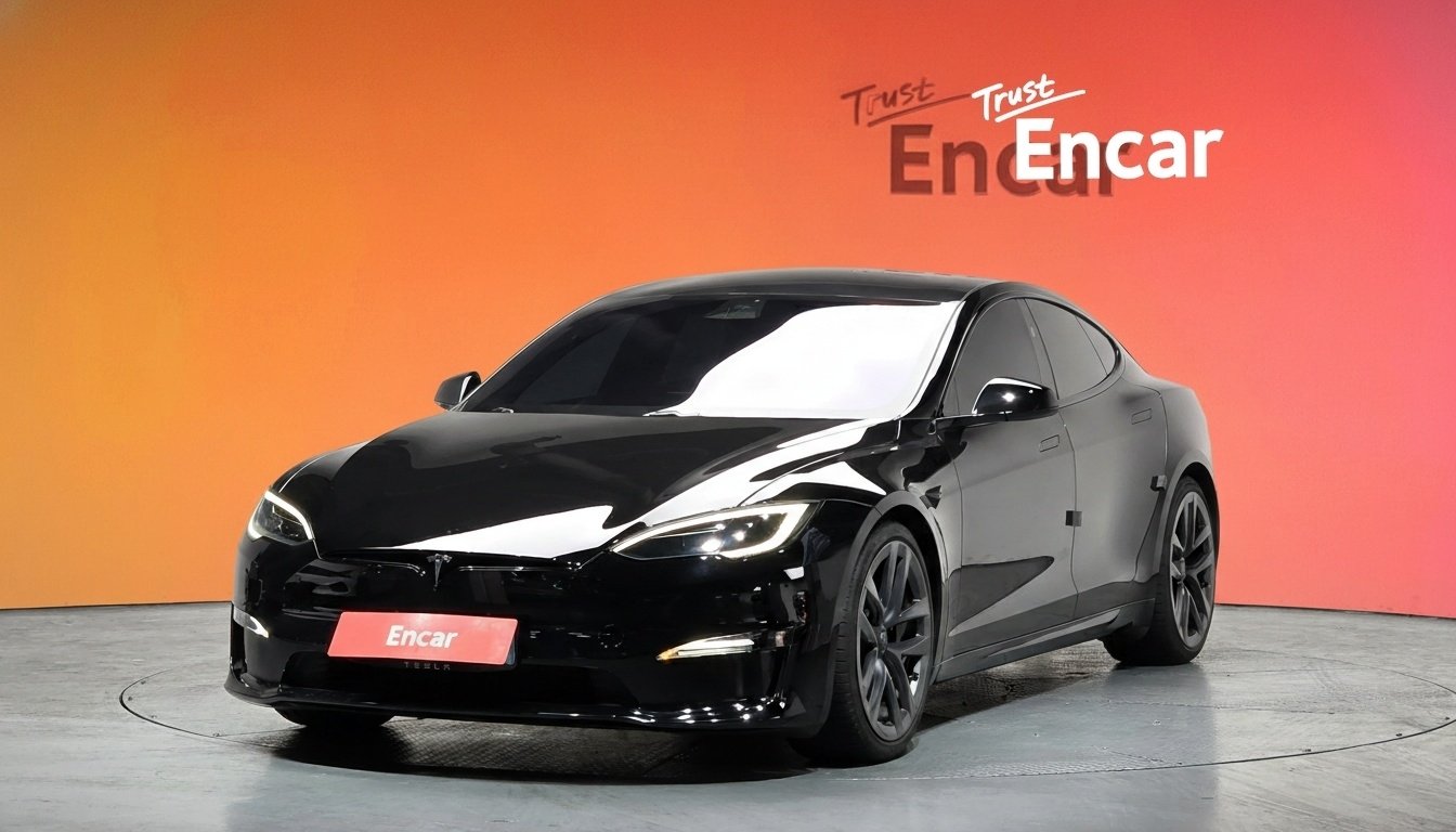TESLA MODEL S - View 1