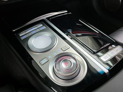 GENESIS G80 (RG3) - 9