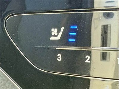 MERCEDES-BENZ E-CLASS - 9