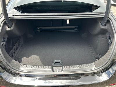2026 Mercedes-BENZ E-CLASS 缩略图 26