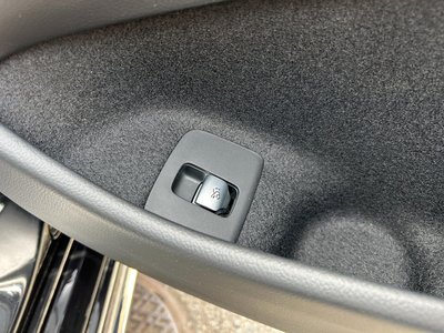 2026 Mercedes-BENZ E-CLASS 缩略图 37