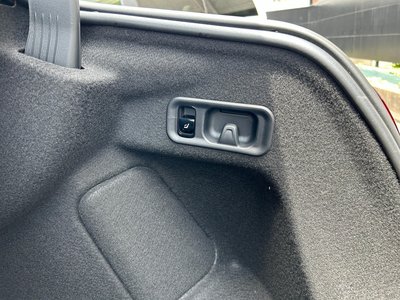 2026 Mercedes-BENZ E-CLASS 缩略图 28