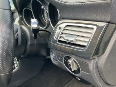صورة 6 لـ 2012 Mercedes-BENZ MERCEDES-BENZ AMG