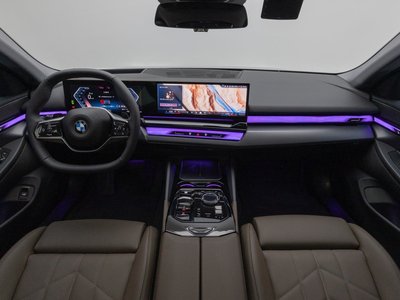 BMW 5 SERIES - 4