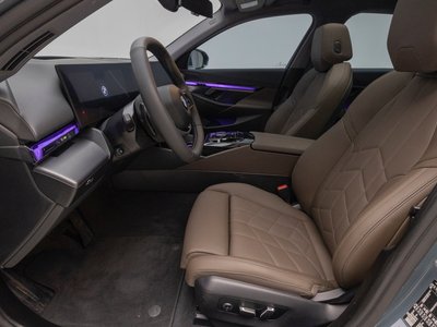 BMW 5 SERIES - 10