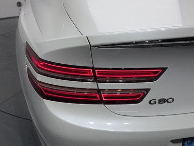 GENESIS G80 (RG3) - 10