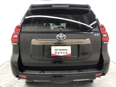 TOYOTA LAND CRUISER PRADO - 8