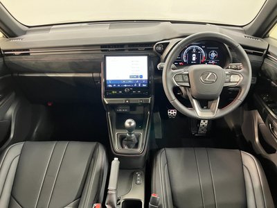 2025 Lexus LBX 照片 7