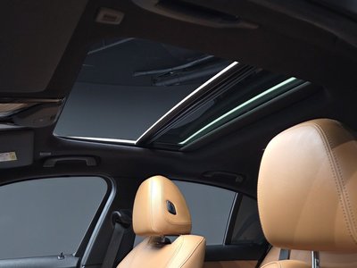 صورة مصغرة 25 لـ 2024 BMW 3 SERIES