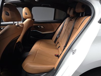 صورة مصغرة 16 لـ 2024 BMW 3 SERIES