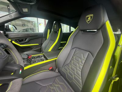 2026 Lamborghini URUS 照片 8