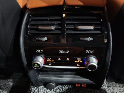 2020 BMW M5 缩略图 32