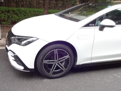 MERCEDES-BENZ EQE - 4