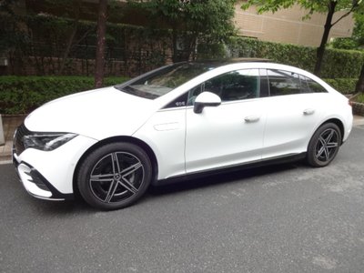 MERCEDES-BENZ EQE - 5