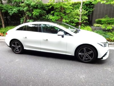 MERCEDES-BENZ EQE - 6