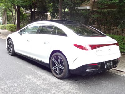 MERCEDES-BENZ EQE - 7