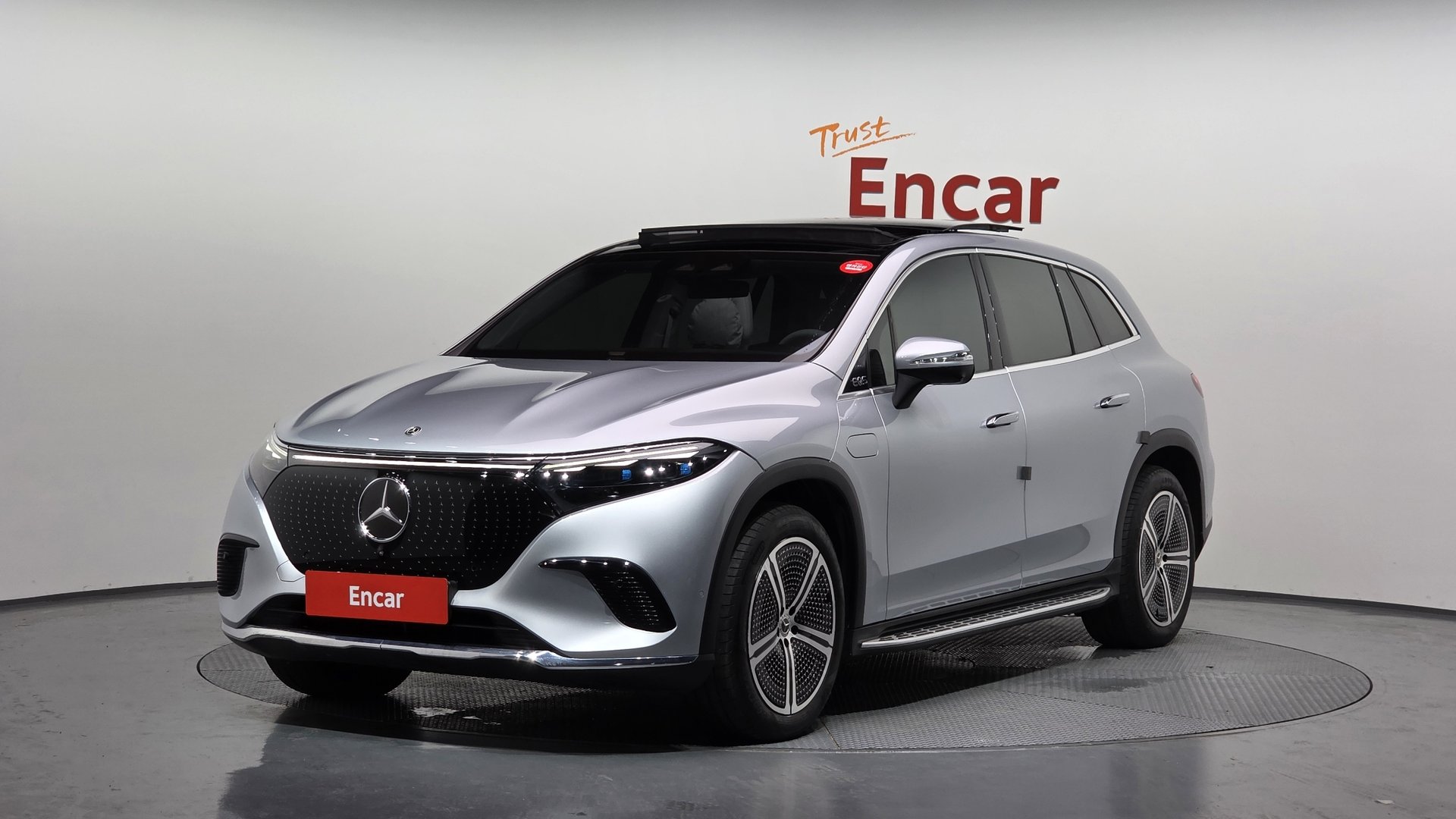 صورة 1 لـ 2023 Mercedes-BENZ EQS