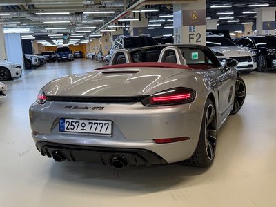 2023 Porsche 718 照片 2