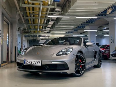 2023 Porsche 718 照片 1