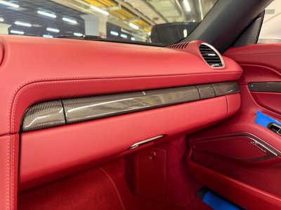 2023 Porsche 718 — миниатюра 18