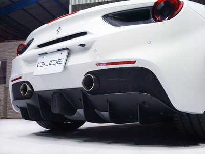 2018 Ferrari 488 SPIDER thumbnail 32