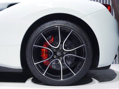 2018 Ferrari 488 SPIDER thumbnail 21