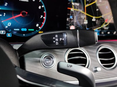 MERCEDES-BENZ E-CLASS - 9