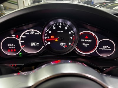 PORSCHE CAYENNE - 8