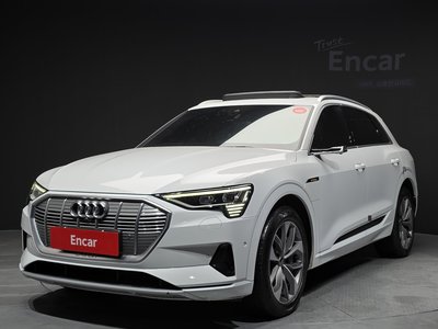 AUDI E-TRON - 1