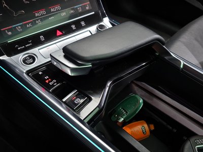 AUDI E-TRON - 9