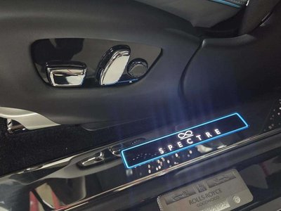 ROLLS-ROYCE SPECTRE - 7