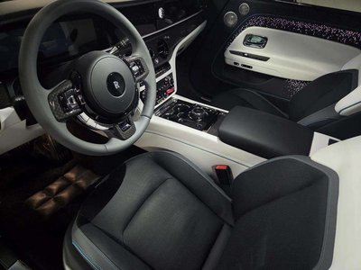 ROLLS-ROYCE SPECTRE - 8
