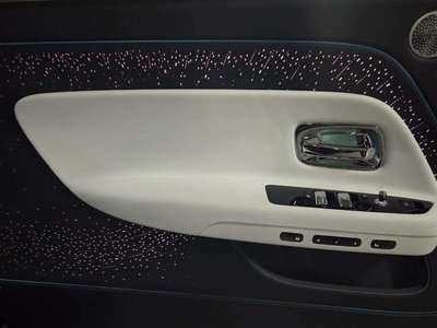 ROLLS-ROYCE SPECTRE - 5