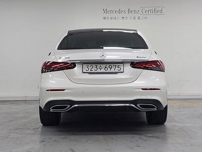 MERCEDES-BENZ E-CLASS - 3