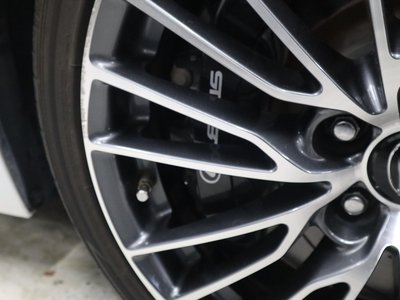 2015 Lexus RC F — миниатюра 15