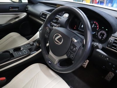 2015 Lexus RC F — миниатюра 20
